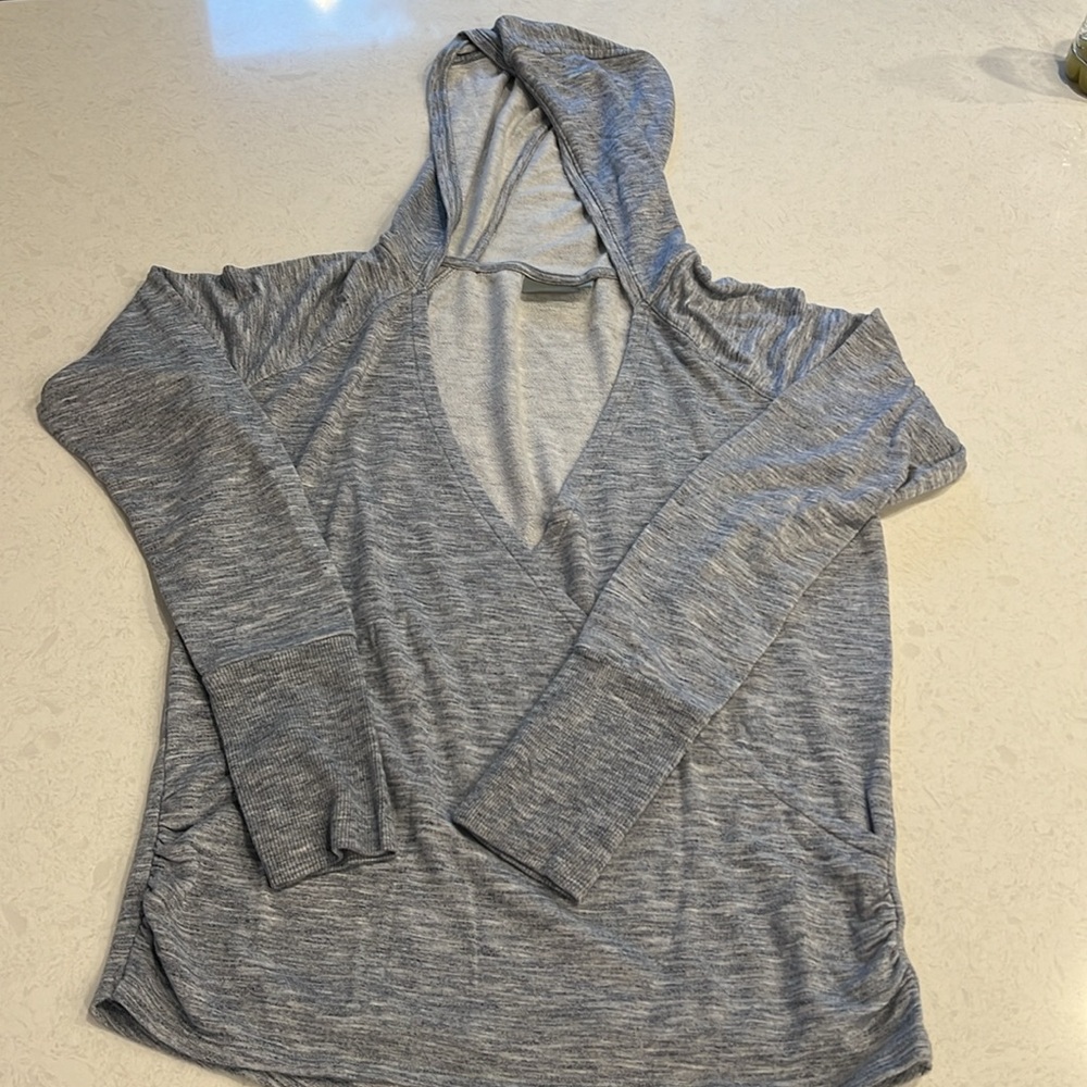 ATHLETA LONG SLEEVE HOODIE